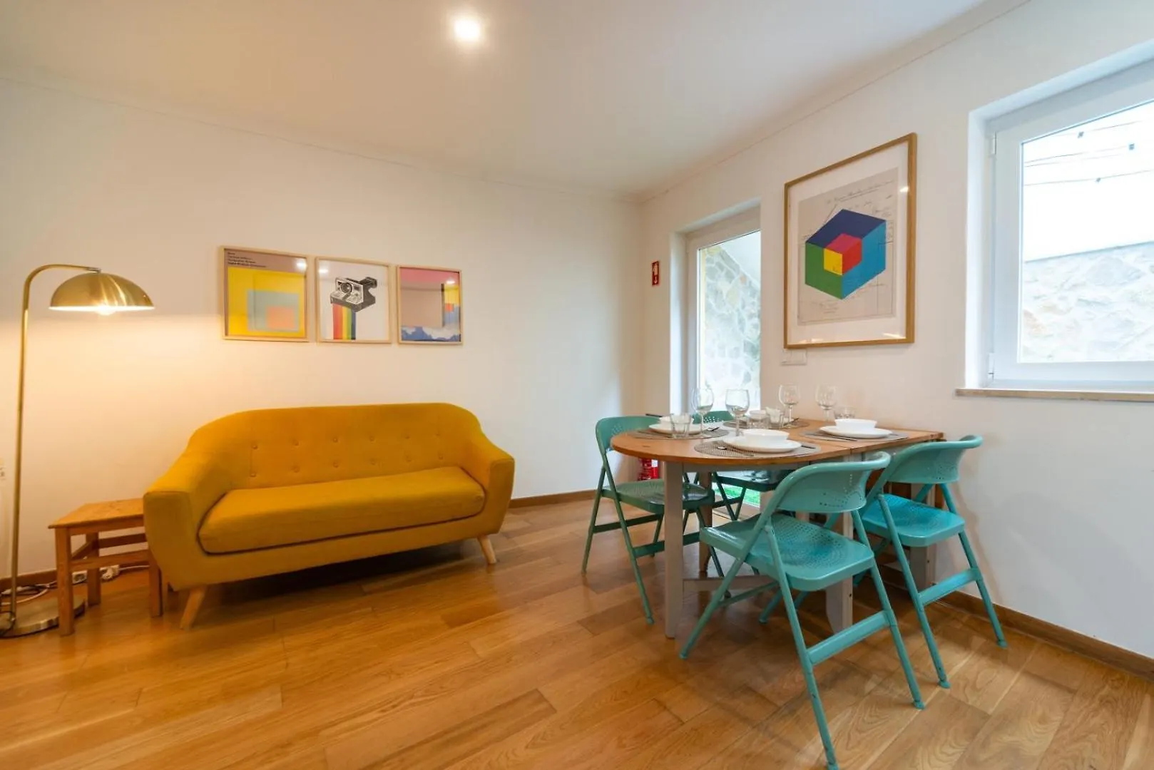Appartamento 2-Bed Apt With A Charming Terrace At Intendente Lisbona