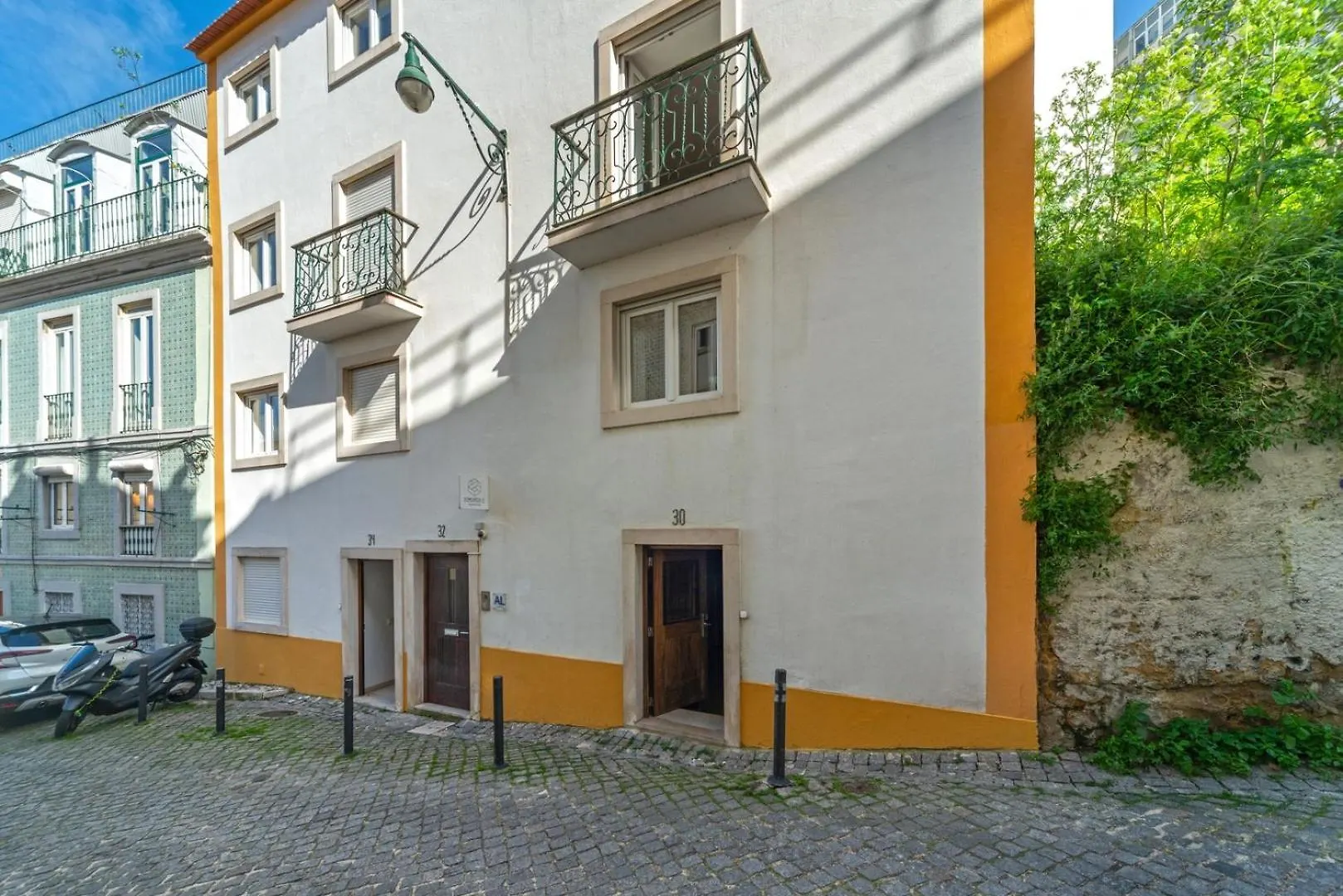 2-Bed Apt With A Charming Terrace At Intendente Lisbona