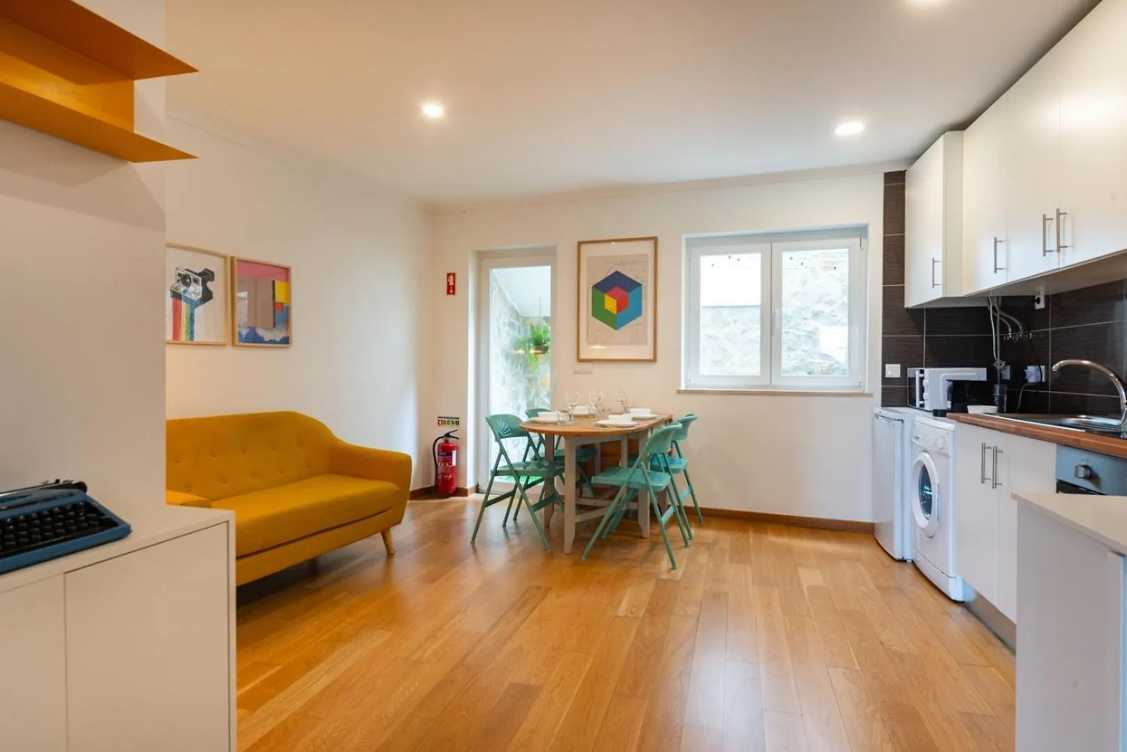 Appartement 2-Bed Apt With A Charming Terrace At Intendente Lisboa