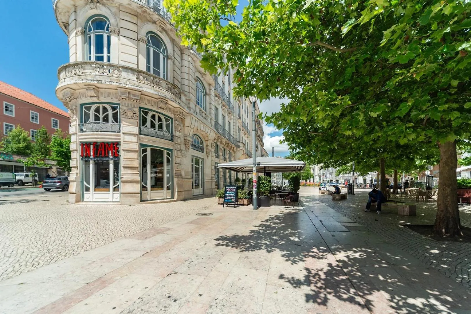 2-Bed Apt With A Charming Terrace At Intendente Lisboa Appartement